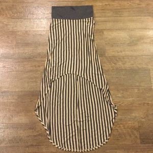 NWOT gray/beige high-low skirt
